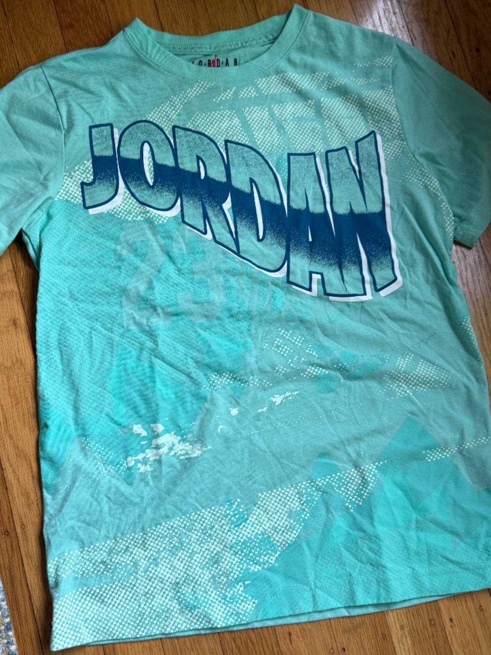 Jordan youth sz 12-13 like new t-shirt